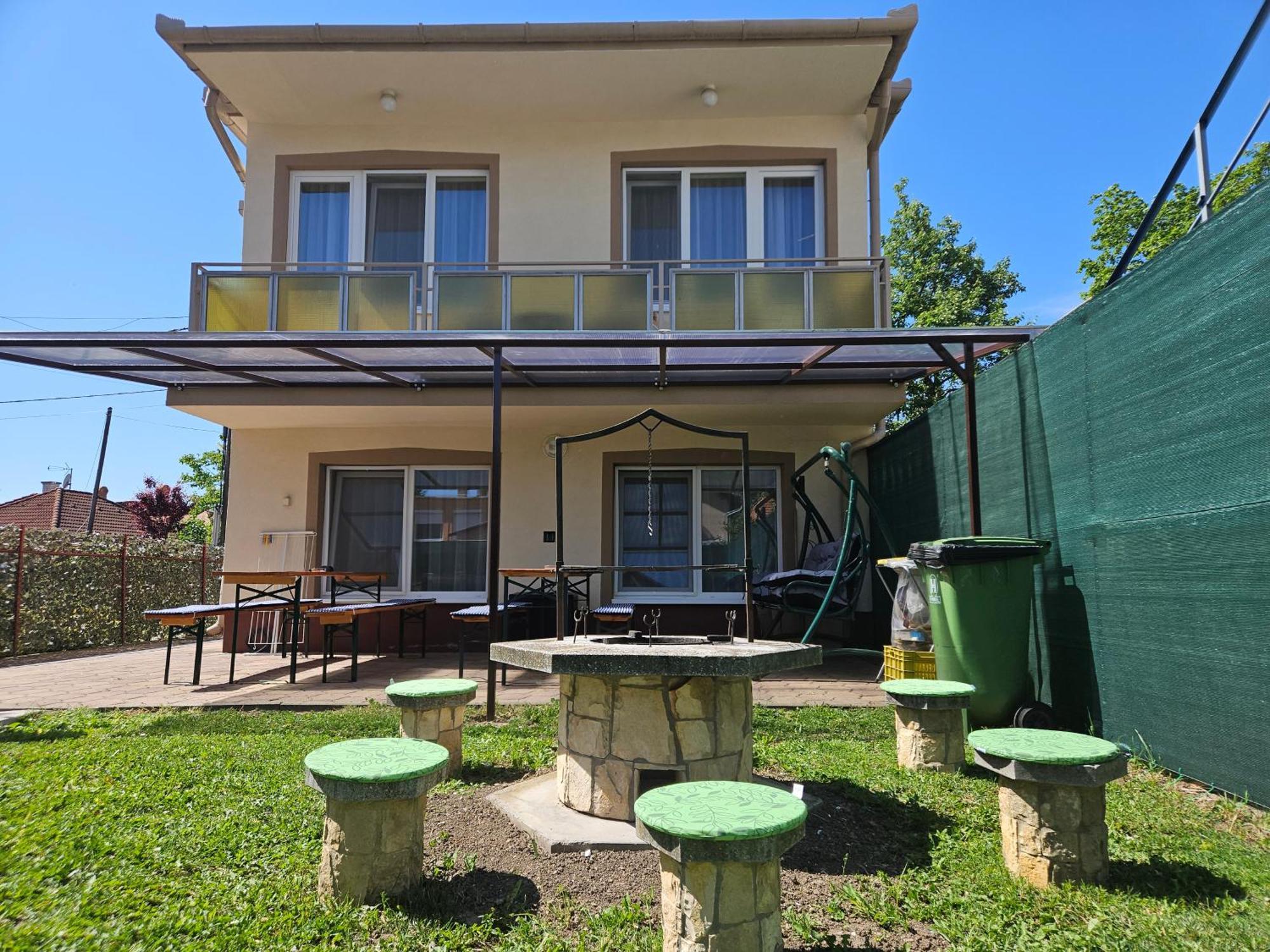 Ada 2 Apartmanhaz Hajdúszoboszló Exterior foto